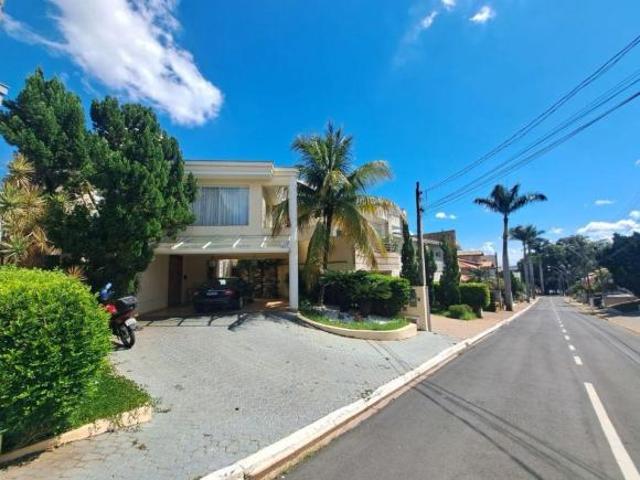 Casa à venda em Piracicaba, Piracicamirim, com 4 quartos, com 300 m², Cond. Village des Lions