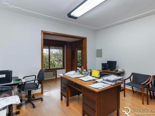 Casa à venda em Rio Branco com 174 m², 2 vagas