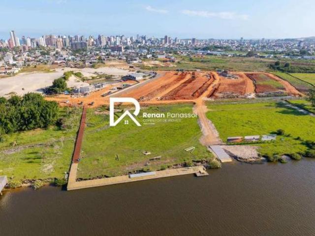Casa à venda em Torres, centro, com 4 quartos, 375,00m²
