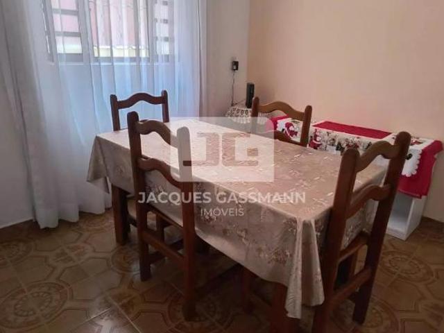 Casa à venda em Taboão