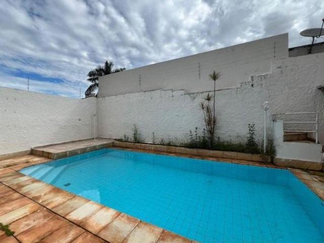 Casa à venda em Taguatinga 224,25m de área construída