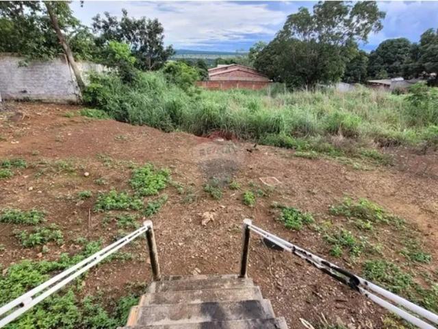 Casa à Venda em Terreno Inteiro Jardim dos Ipês