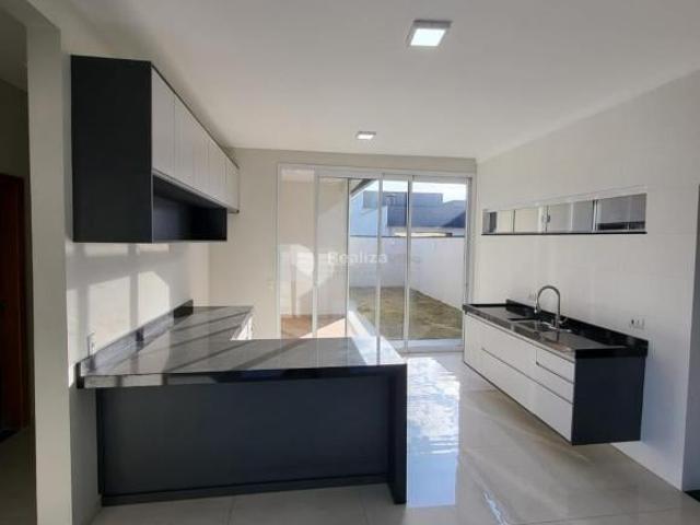 Casa à venda em Tremembé, Vila Nossa Sra. Auxiliadora, com 3 quartos, com 159 m², Perola do Vale