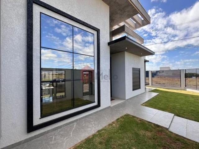 Casa à venda em Umuarama PR, Parque Residencial Ônix: 3 quartos, 1 suíte, 2 salas, 3 banheiros, 2 va