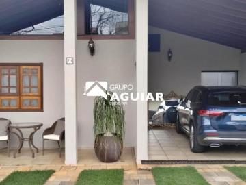 Casa à venda em Valinhos /SP