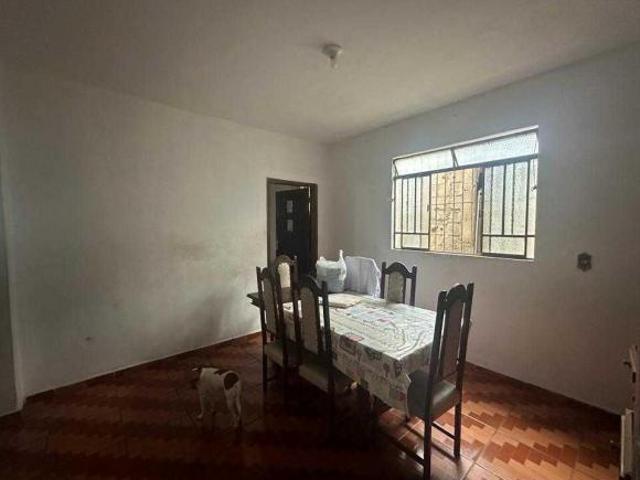 Casa à venda em Varginha, no bairro Jardim Sion