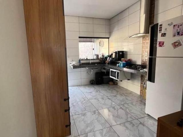 Casa à venda em Veloso