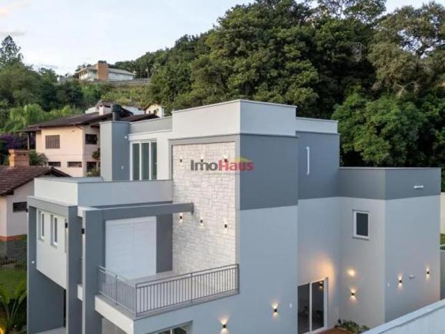 Casa à venda em Viaduto, Igrejinha: Churrasqueira, Cozinha, Jardim, Porcelanato, Terraço