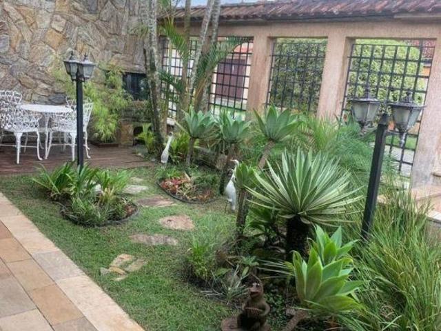 Casa à Venda em Vila Anhanguera, Mongaguá SP
