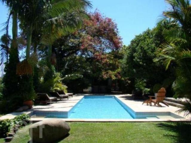 Casa à venda em Vila Assunção com 700 m², 4 quartos, 2 suítes, 9 vagas