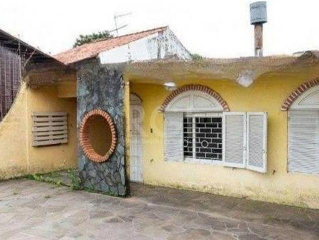 Casa à venda em Vila Nova com 120 m², 3 quartos, 1 suíte, 6 vagas