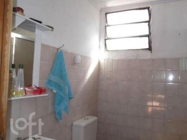 Casa à venda em Vila Nova com 250 m², 2 quartos, 3 vagas