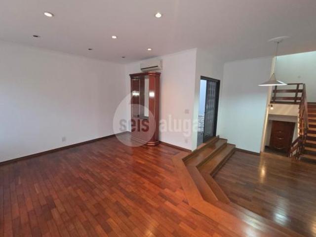 Casa à Venda em Vila Santa Maria, Americana, 4 Quartos, 270m²