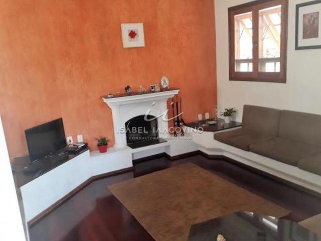 Casa à venda em Vinhedo, 268m², com 4 suítes Condomínio Bosques de Grevílea