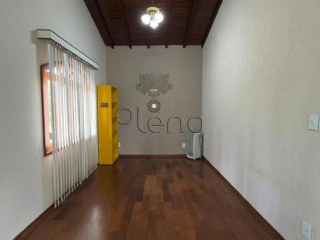 Casa à venda em Vinhedo, Condominio Vista Alegre, com 2 quartos, com 207 m²