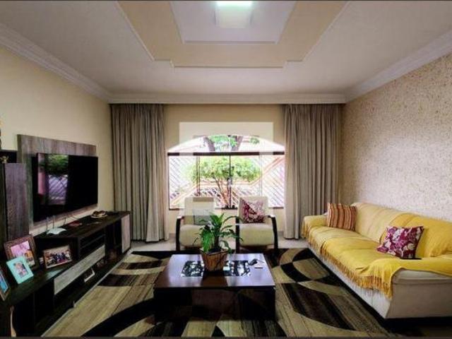 Casa à Venda Eloy Chaves, 2 Quartos, 180 m² Jundiaí