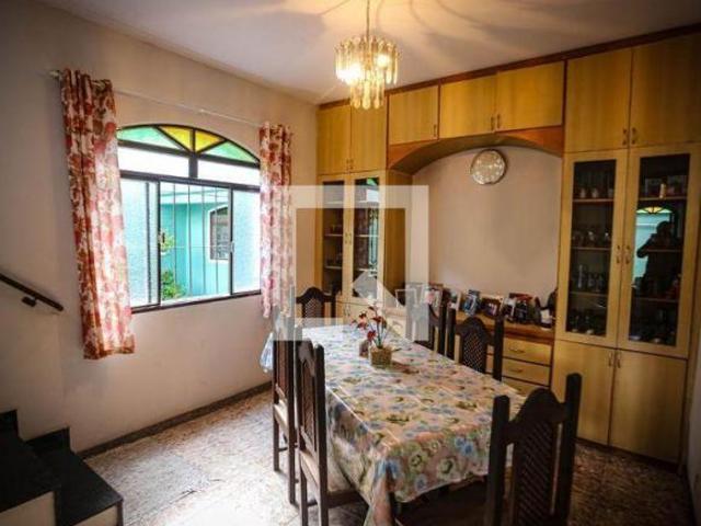 Casa à Venda Ermelinda, 4 Quartos, 243 m² Belo Horizonte