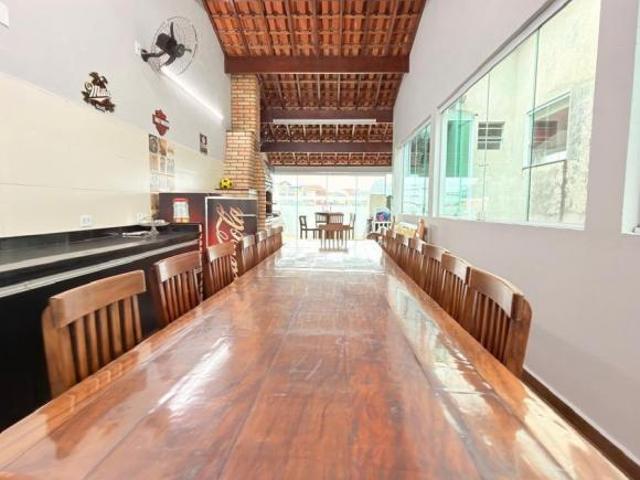 Casa a venda estuda permutas