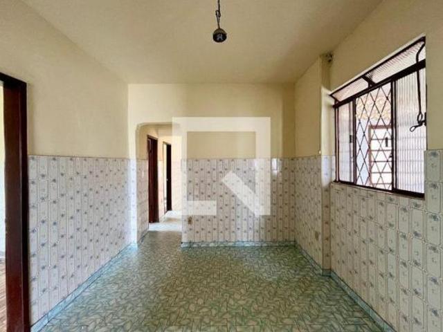 Casa à Venda Esplanada, 4 Quartos, 360 m² Belo Horizonte