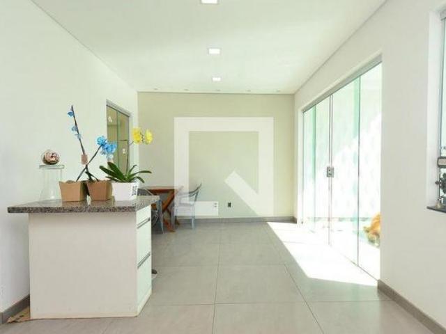 Casa à Venda Fernão Dias, 3 Quartos, 101 m² Belo Horizonte