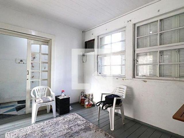 Casa à Venda Floresta, 3 Quartos, 200 m² Porto Alegre