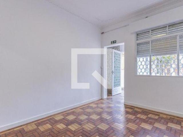 Casa à Venda Floresta, 4 Quartos, 185 m² Porto Alegre