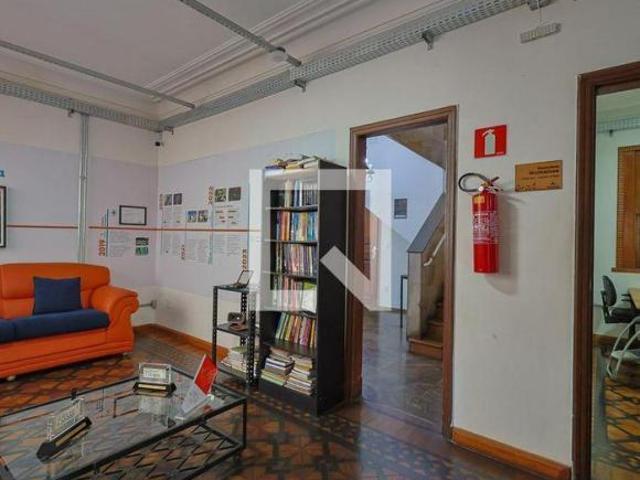 Casa à Venda Floresta, 5 Quartos, 403 m2