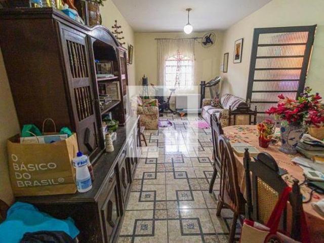 Casa à Venda Heliópolis, 3 Quartos, 400 m² Belo Horizonte