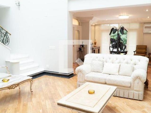 Casa à Venda Higienópolis, 4 Quartos, 1000 m2