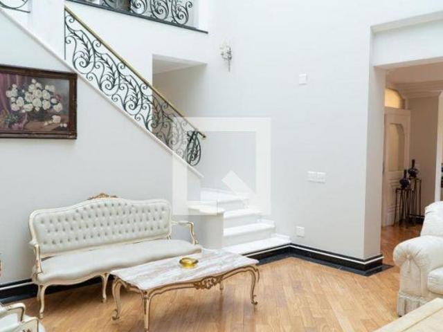 Casa à Venda Higienópolis, 4 Quartos, 1000 m² São Paulo