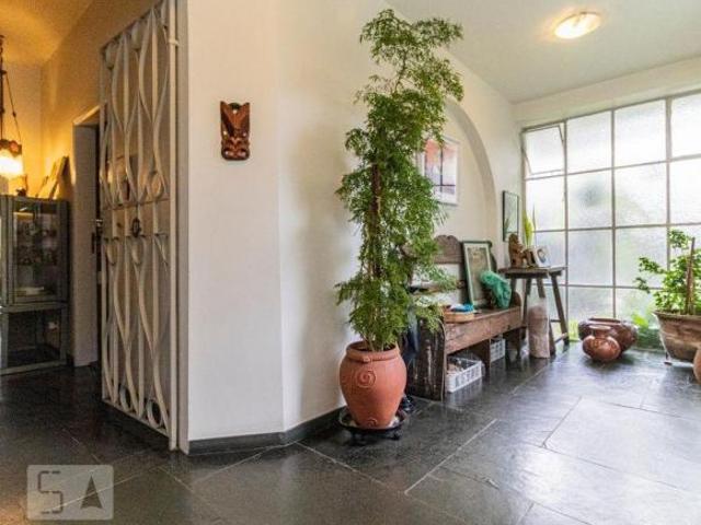 Casa à Venda Higienópolis, 4 Quartos, 362 m2