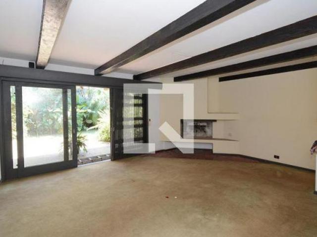 Casa à Venda Interlagos, 3 Quartos, 450 m2