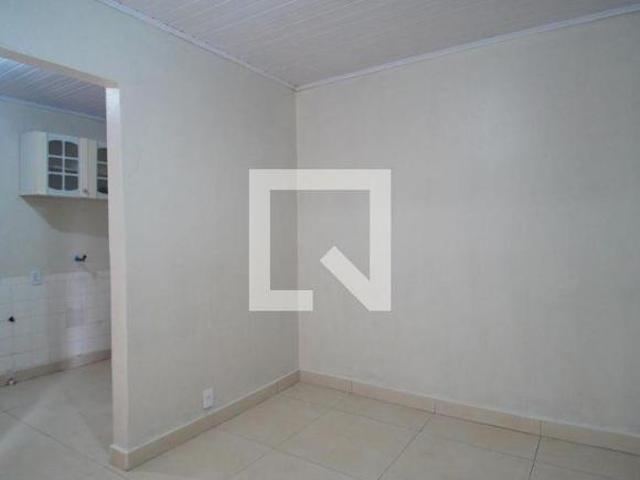 Casa à Venda Industrial, 1 Quarto, 70 m² Novo Hamburgo