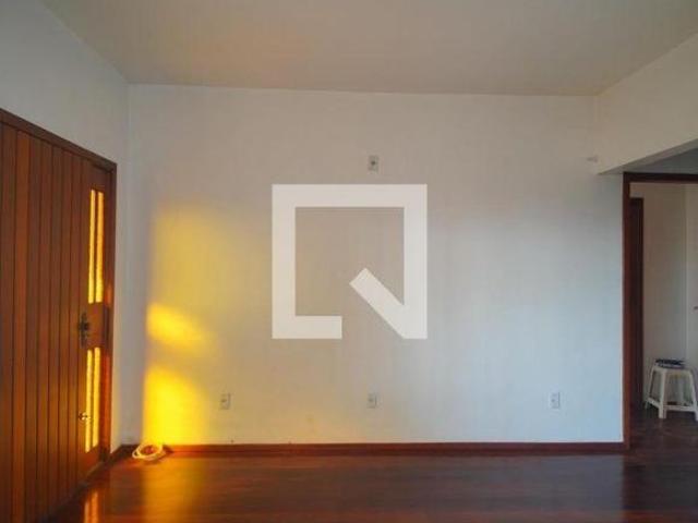 Casa à Venda Ideal, 4 Quartos, 416 m² Novo Hamburgo