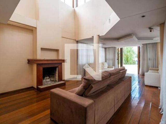 Casa à Venda Ipanema, 4 Quartos, 574 m² Porto Alegre