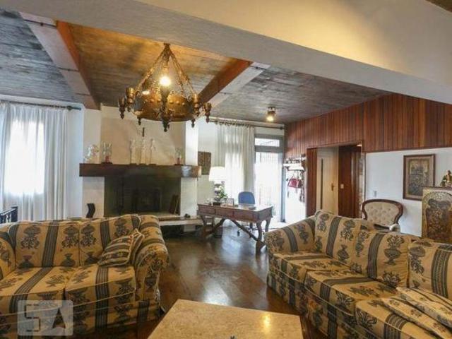 Casa à Venda Ipanema, 3 Quartos, 347 m² Porto Alegre