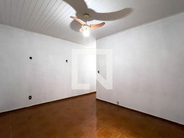 Casa à Venda Ipiranga, 3 Quartos, 300 m2