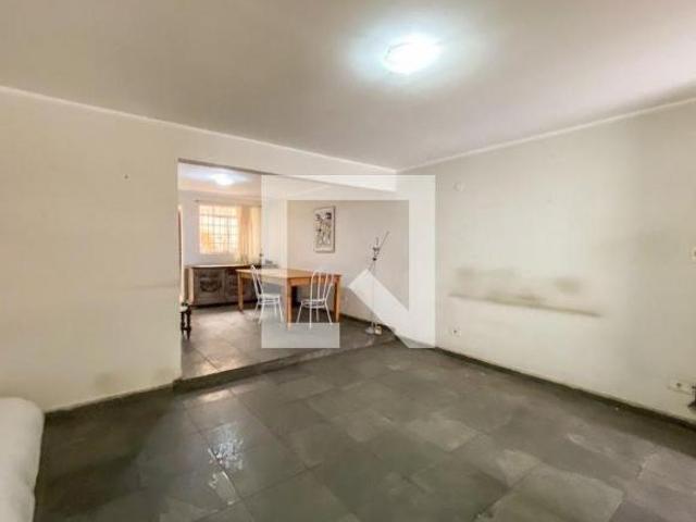 Casa à Venda Ipiranga, 2 Quartos, 140 m2