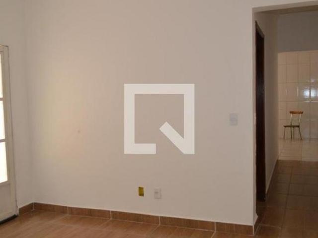 Casa à Venda Ipiranga, 2 Quartos, 60 m2