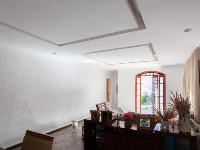 Casa à Venda Itapoã, 4 Quartos, 387 m2