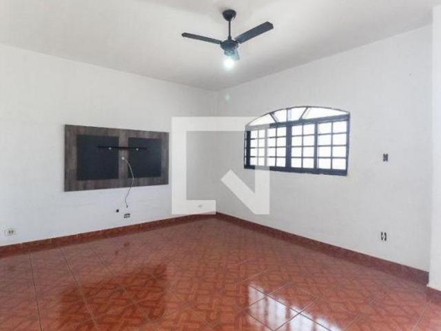 Casa à Venda Itaquera, 3 Quartos, 250 m² São Paulo