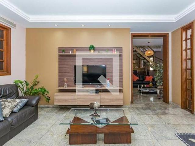 Casa à Venda João Pinheiro, 4 Quartos, 360 m² Belo Horizonte