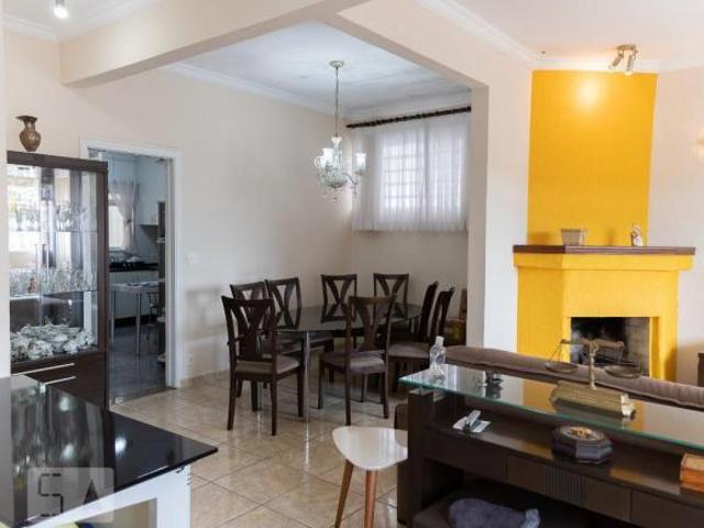 Casa à Venda Jabaquara, 3 Quartos, 240 m² São Paulo