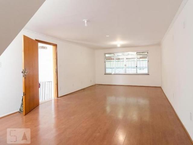 Casa à Venda Jabaquara, 3 Quartos, 300 m2