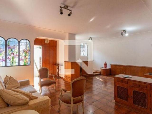 Casa à Venda Jaguaré, 2 Quartos, 208 m2