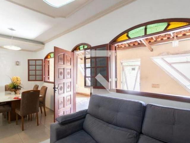 Casa à Venda Jaqueline, 3 Quartos, 180 m² Belo Horizonte