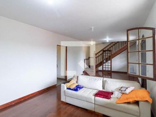 Casa à Venda Jaqueline, 5 Quartos, 400 m² Belo Horizonte