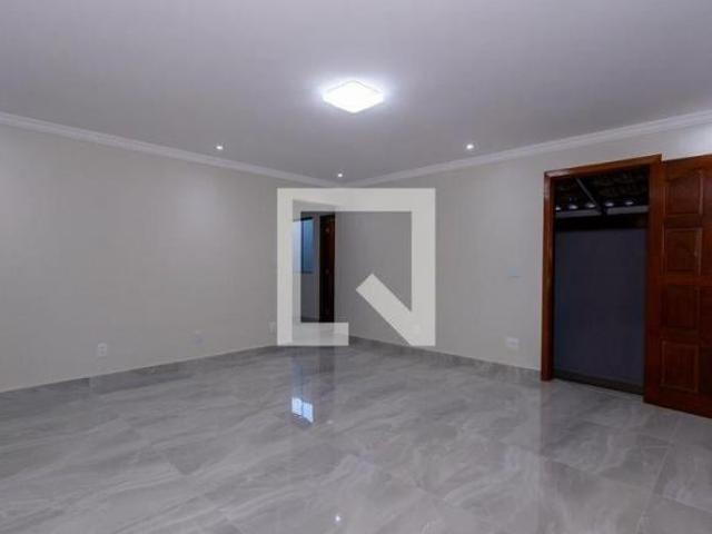 Casa à Venda Jaqueline, 5 Quartos, 360 m² Belo Horizonte