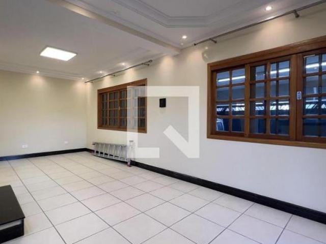 Casa à Venda Jardim Maia, 3 Quartos, 275 m² Guarulhos