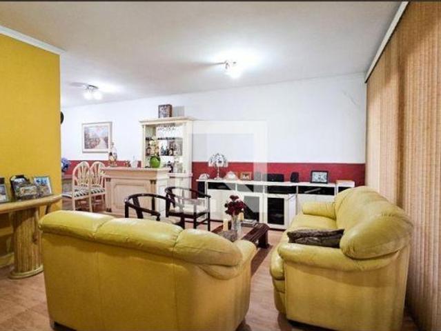 Casa à Venda Jardim Marajoara, 4 Quartos, 300 m2
